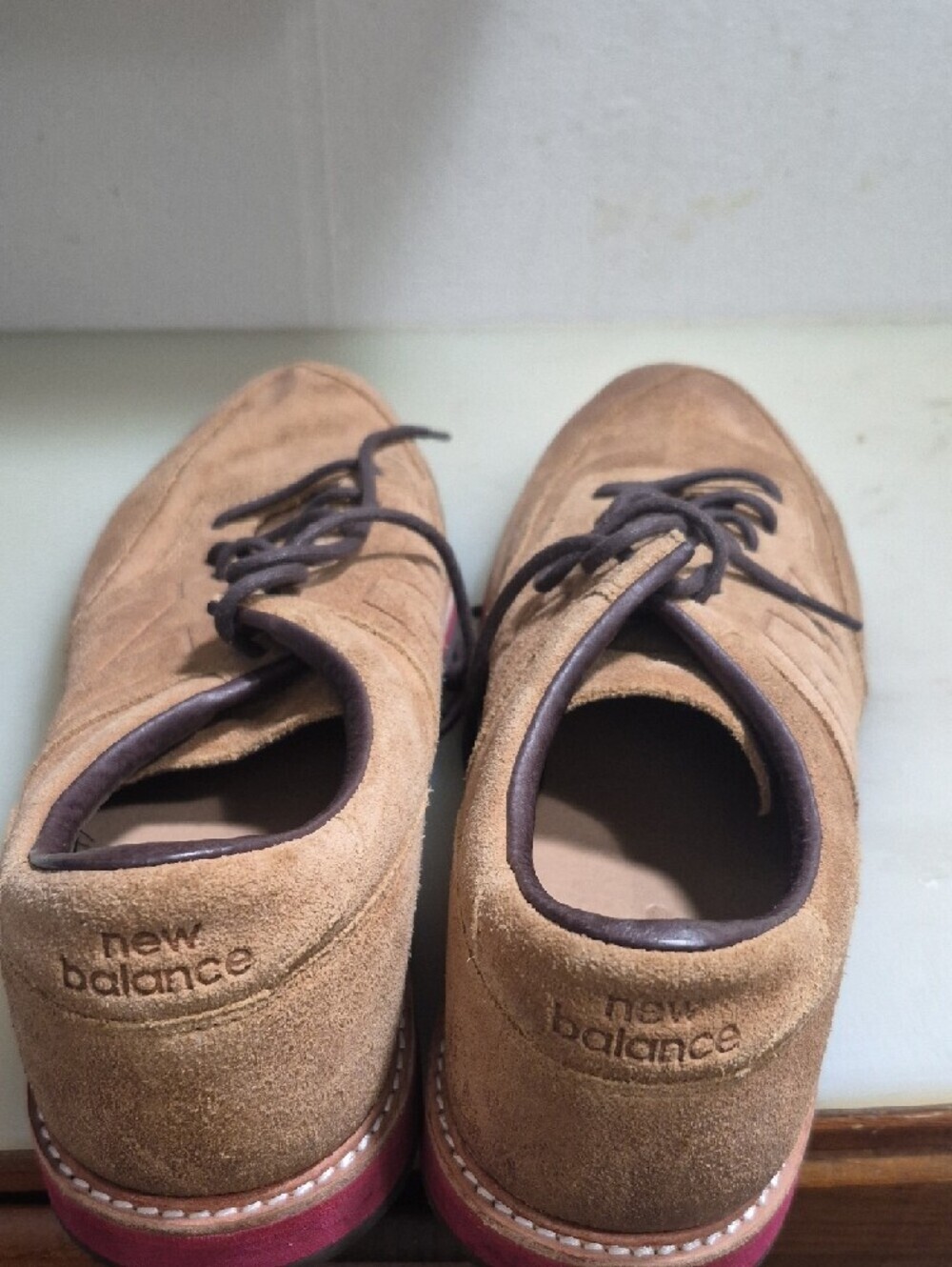 New Balance Tan Suede Derby Shoes with Red Trim - Picture 5 of 6